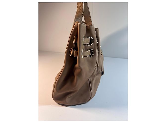 Borsa a mano in pelle beige di Jimmy Choo - vista 4