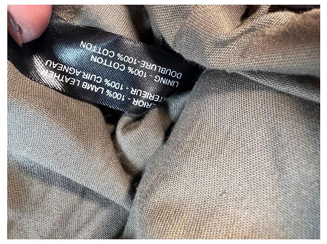 Autre Marque VENTILO Schwarze Lammleder Handtasche gesteppt mit Perlenkette - Ansicht 5