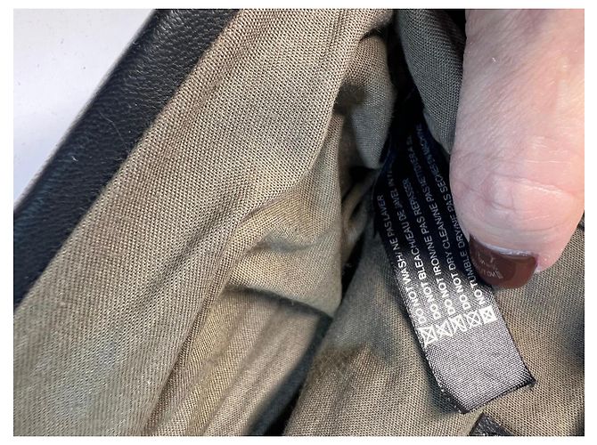 Autre Marque VENTILO Schwarze Lammleder Handtasche gesteppt mit Perlenkette - Ansicht 6