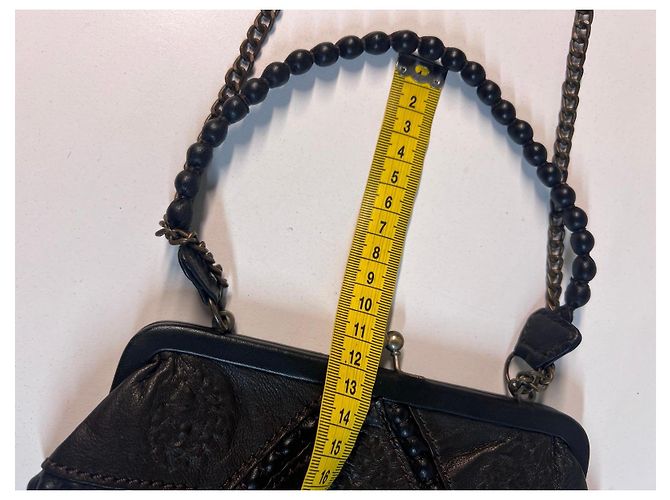 Autre Marque VENTILO Schwarze Lammleder Handtasche gesteppt mit Perlenkette - Ansicht 9