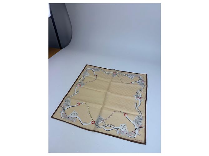 Céline Sciarpa monogramma vintage Celine oro bianco D'oro - vista 4