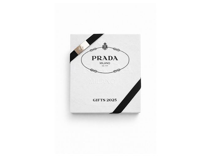 Prada Milano "Gifts 2025" – Scatola catalogo / lookbook, pezzo da collezione raro - vista 3