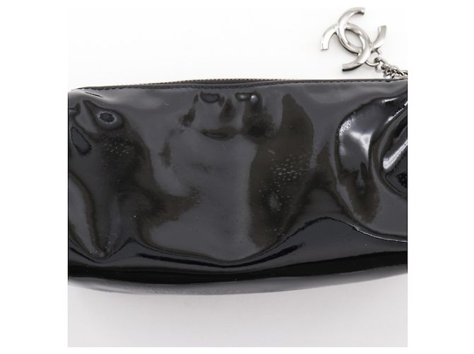 Pochette Camelia CHANEL in pelle verniciata nera Nero - vista 9