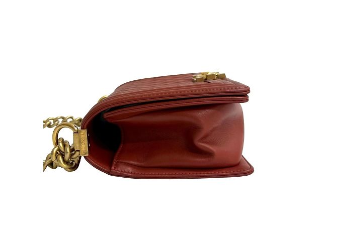 Borsa a spalla in pelle di agnello Chanel Boy con catena Rosso - vista 5