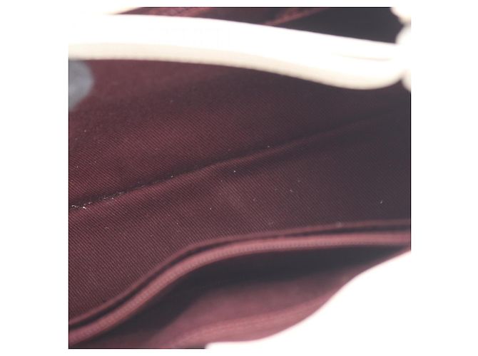 Borsa a spalla Chanel Neo Executive in pelle di vitello bianca Bianco - vista 6