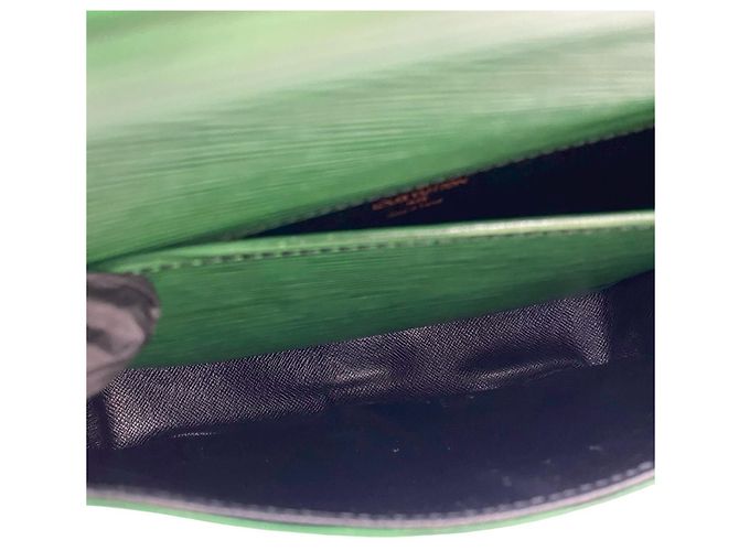 Bolsa de ombro mini em couro Epi Cultusiere da Louis Vuitton Verde - vista 10