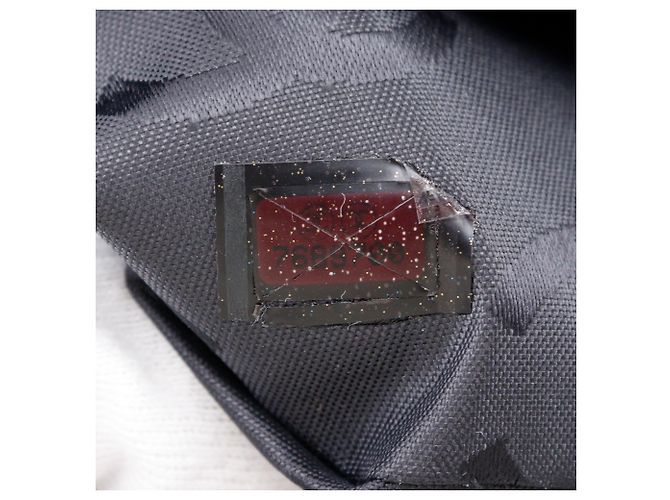 Borsa a Spalla Wild Stitch di Chanel Nero - vista 16