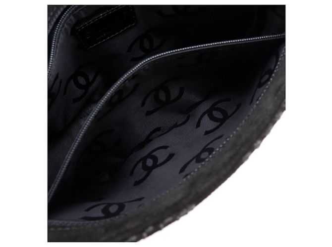 Borsa a Spalla Wild Stitch di Chanel Nero - vista 7