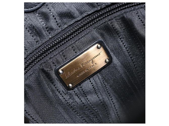 Salvatore Ferragamo Gancini Leather Nero - vista 6