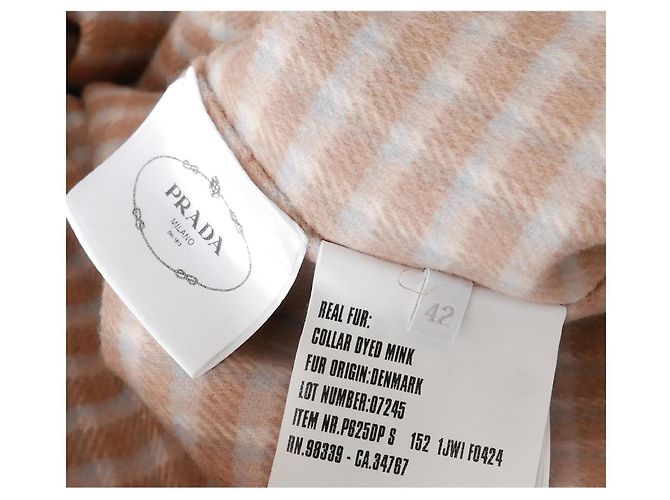 Prada Fall 2015 Checked Wool Coat With Fur Collar Beige - view 8