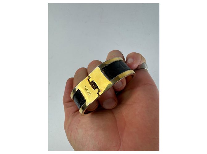 Bracciale in acciaio dorato e nero con stampa coccodrillo vintage Loewe Madrid D'oro - vista 2