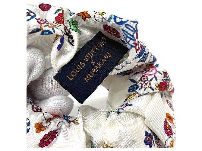 Set di Scrunchie in Seta Louis Vuitton Nero Bianco - vista 3