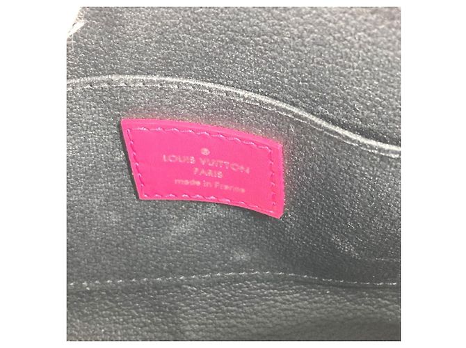 Pochette Epi Bicolore Louis Vuitton Nero Rosa - vista 4