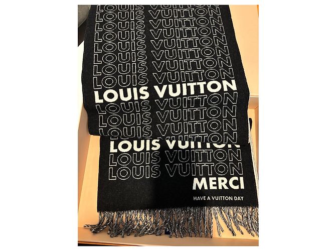 Montsouris Sciarpa Louis Vuitton MP2121 in lana nera Nero - vista 8