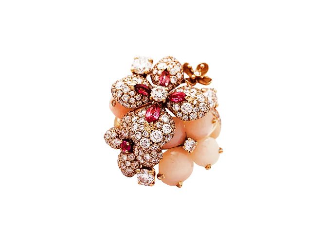 Anello Chaumet, "Hortensia Aube rosée", oro rosa, diamanti, zaffiro rosa e opali rosa. - vista 2