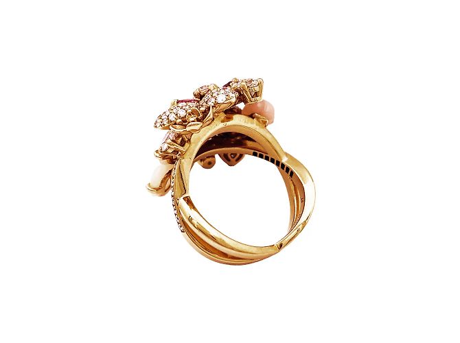 Anello Chaumet, "Hortensia Aube rosée", oro rosa, diamanti, zaffiro rosa e opali rosa. - vista 5