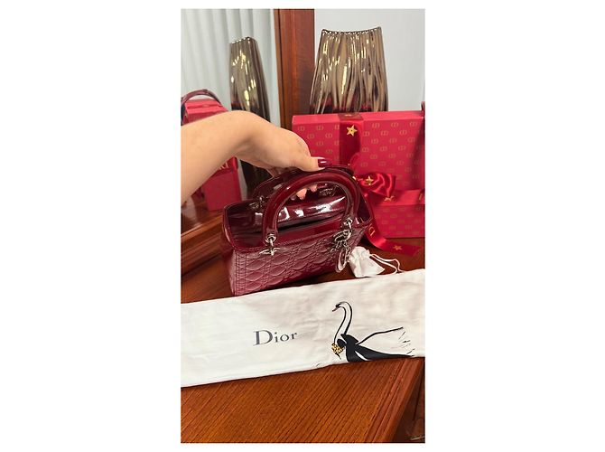 Christian Dior Lady Dior Medio in vernice Rosso - vista 4