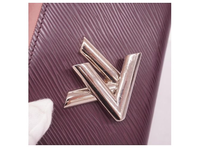 Cartera Larga Twist Epi Louis Vuitton - vista 17