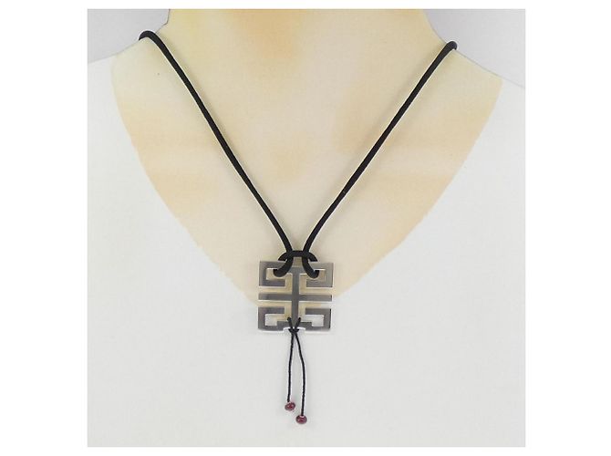 Collana Wish Knot di Cartier - vista 6