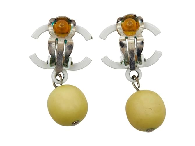 Orecchini Chanel Coco Mark Swing Bianco Giallo - vista 3