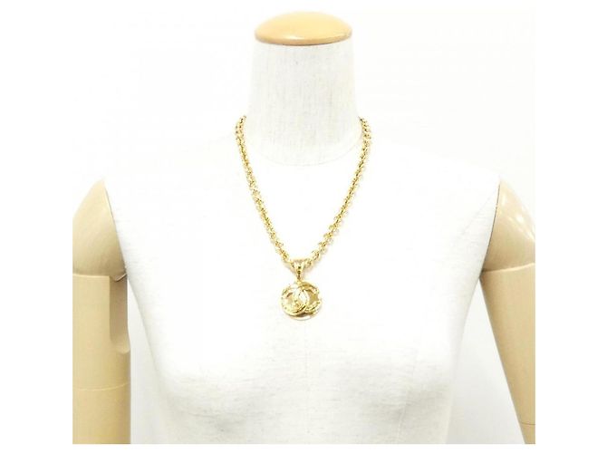 Collana Chanel color oro con pendente D'oro - vista 5