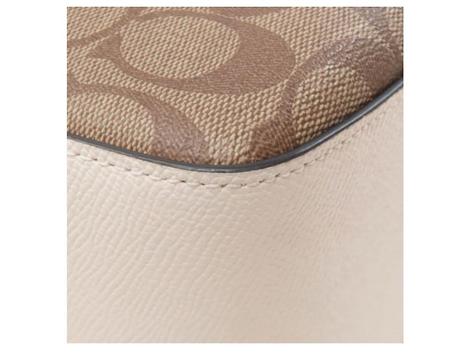 Mochila Jordyn Signature C2002 da Coach - vista 16