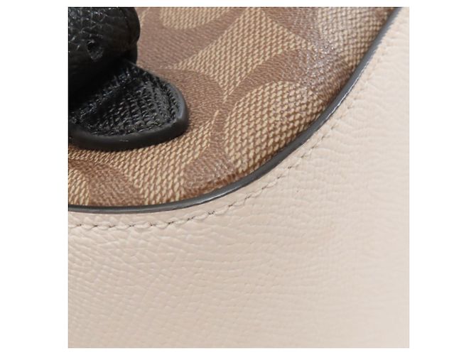 Mochila Jordyn Signature C2002 da Coach - vista 18