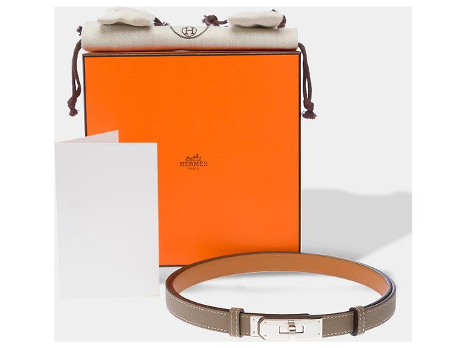 Hermès HERMES Kelly Lederaccessoire in Grau - 103167 - Ansicht 2