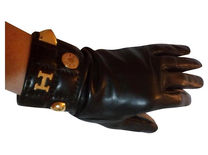 HERMÈS GLOVES WITH 'H' – PATCH AND STUDS. Black - view 7