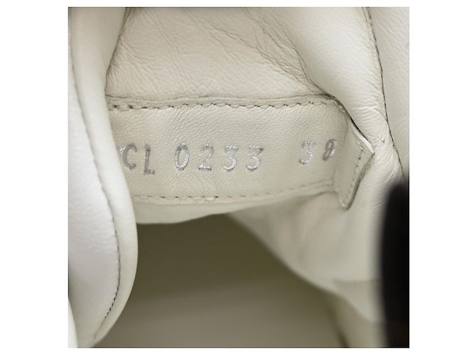 Sneakers Arclight di Louis Vuitton Bianco Beige - vista 8