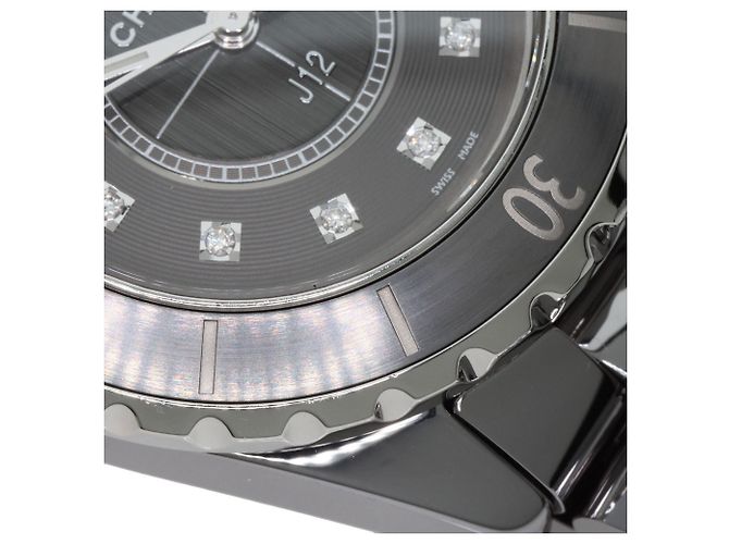 Chanel H3241 J12 Diamantuhr aus Titan-Keramik - Ansicht 12