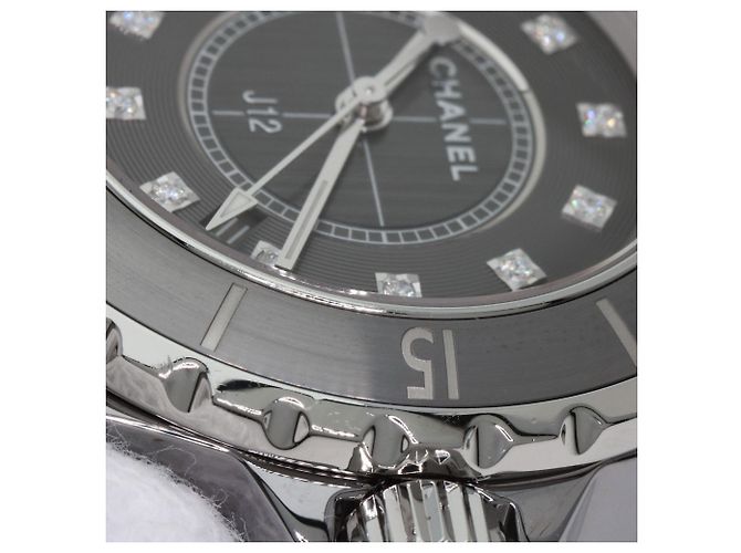 Chanel H3241 J12 Diamantuhr aus Titan-Keramik - Ansicht 16