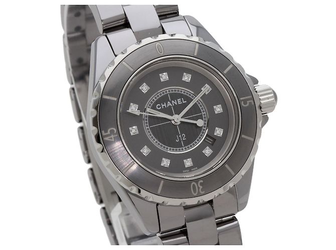 Chanel H3241 J12 Diamantuhr aus Titan-Keramik - Ansicht 4