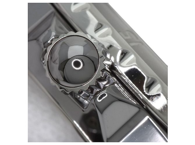 Chanel H3241 J12 Diamantuhr aus Titan-Keramik - Ansicht 9