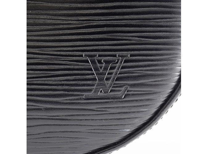 Borsa a Spalla Saint-Cloud in Pelle Epi Louis Vuitton Nero - vista 14