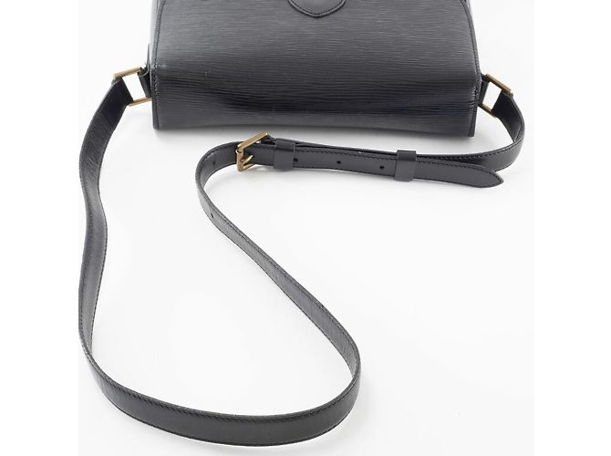 Borsa a Spalla Saint-Cloud in Pelle Epi Louis Vuitton Nero - vista 6