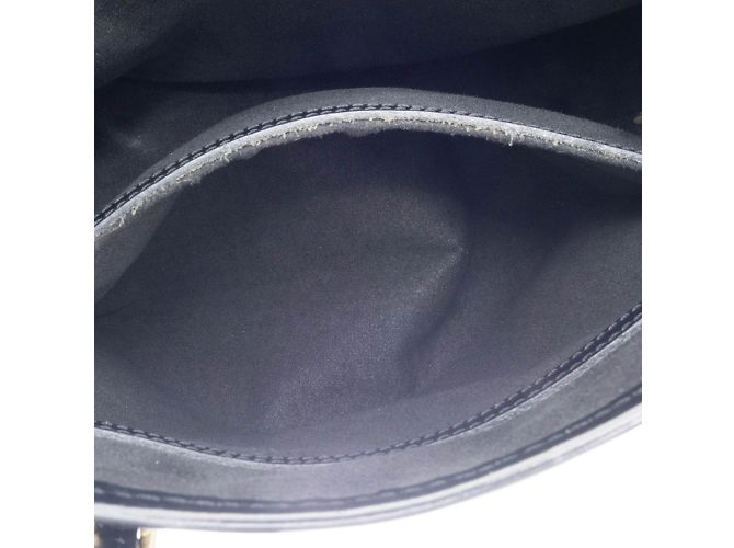 Borsa a Spalla Bucket PM Louis Vuitton in Noir Nero - vista 16
