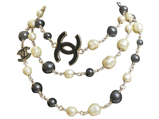 Collana classica lunga in perle d'acqua dolce nere e bianche 12P di Chanel con perline GHW Nero Bianco Gold hardware - vista 4