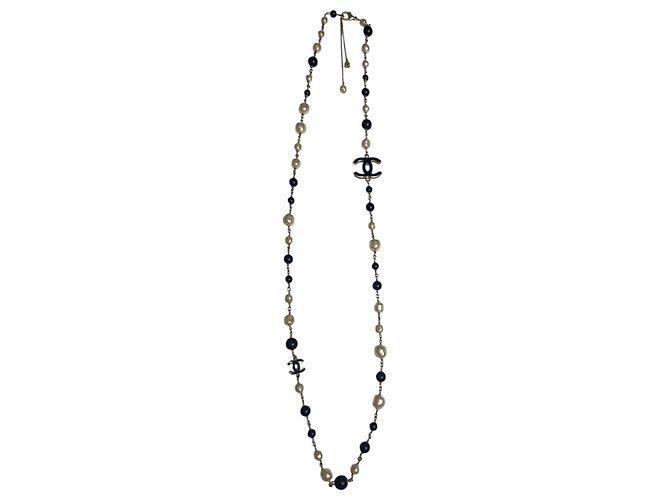 Collana classica lunga in perle d'acqua dolce nere e bianche 12P di Chanel con perline GHW Nero Bianco Gold hardware - vista 7