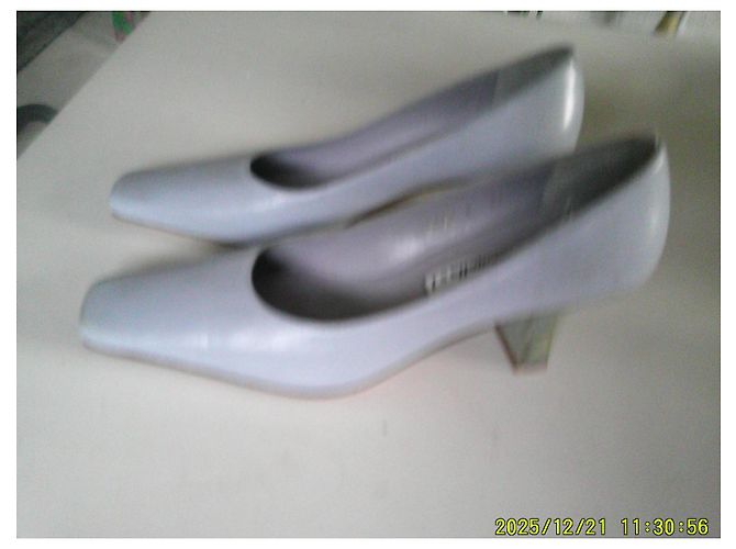 Autre Marque Carmen Poveda Pumps Hellblaues Leder 37 FR - Ansicht 3