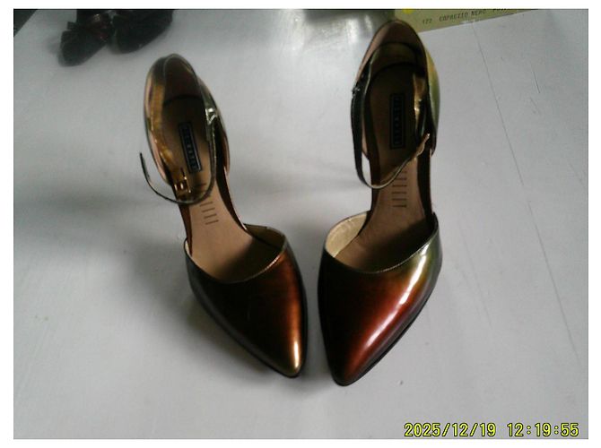 Vic Matié Pumps Lackleder Cognac - Ansicht 3