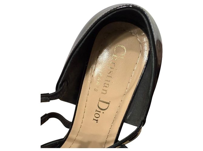 Sandalias de tacón bajo de piel patentada Christian Dior Negro - vista 9