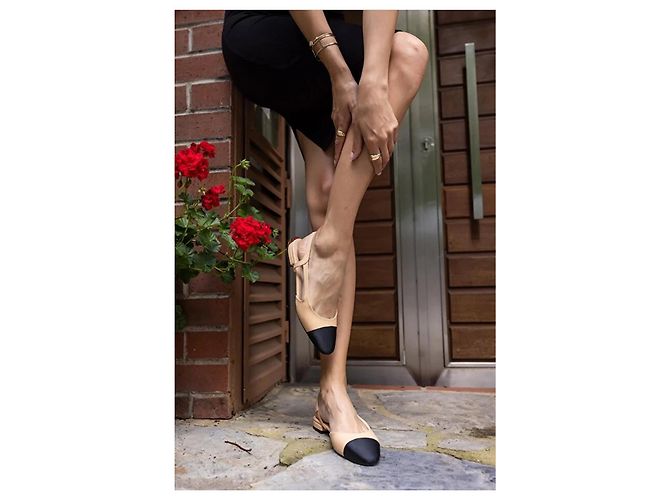 Autre Marque Scarpe Slingback Bicolori in Pelle e Tela Nero Beige - vista 11