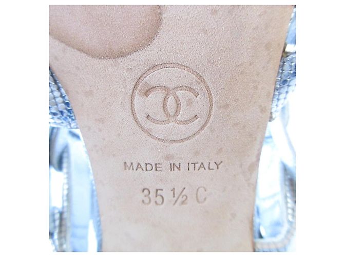 Timeless Chanel Metallic Leder Chunky Heel Slingback Sandalen Silber - Ansicht 8