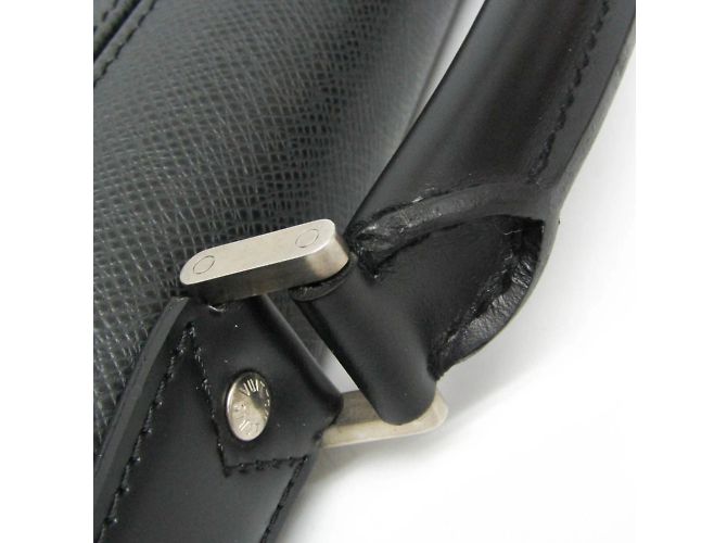 Briefcase Robusto in Taiga di Louis Vuitton Nero Grigio - vista 7