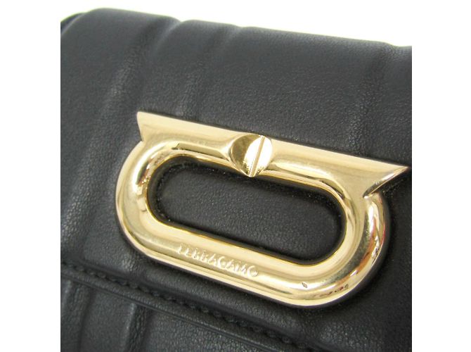 Cartera de cuero para mujer Gancini de Salvatore Ferragamo Negro - vista 9