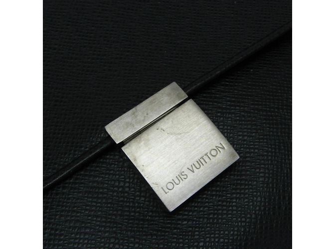 Pochette da uomo Louis Vuitton Taiga Selenga Grigio - vista 10