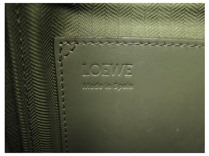 BORSA A TRACOLLA VERTICALE LOEWE IN PELLE KHAKI CON TASCA BANDOULIERE Cachi - vista 11