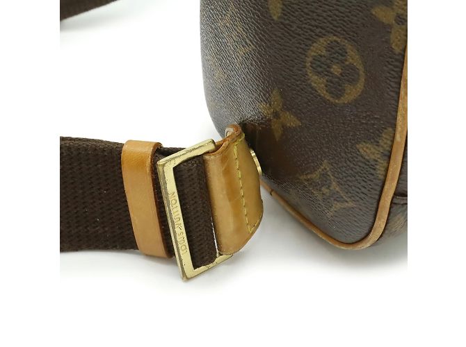 Borsa Pochette Ganju Monogram Louis Vuitton Marrone Nero Monogramma - vista 8