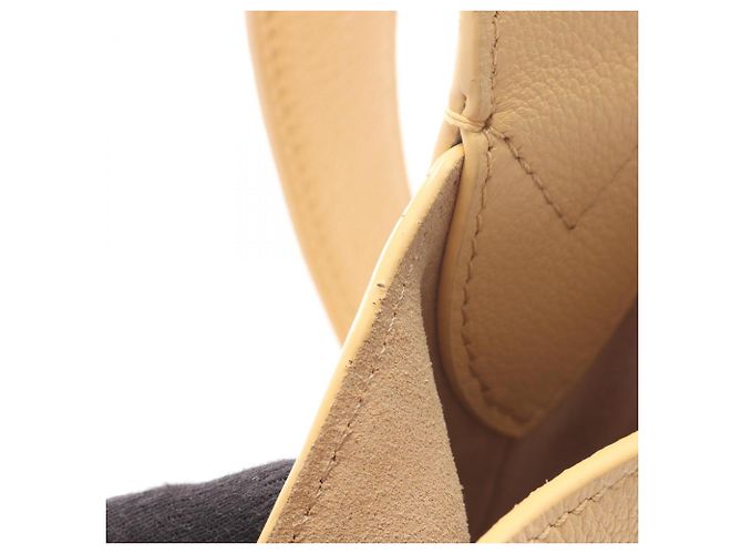 Borsa a Spalla Lowkey Hobo PM Louis Vuitton Beige - vista 7